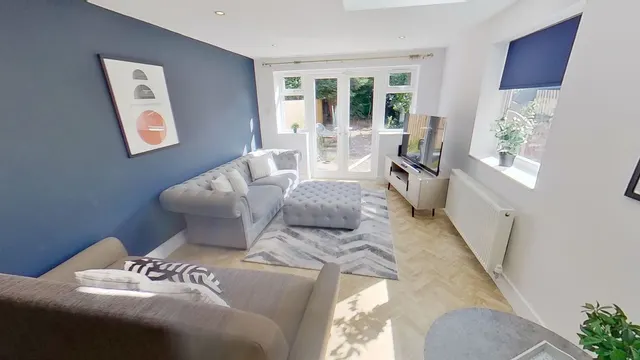 Beeston Road, Nottingham, NG7, photo 1