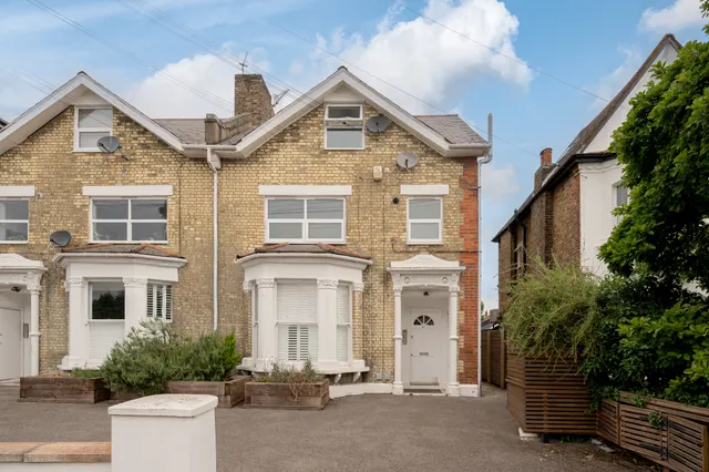 Flat 7, 41 Culverden Road, London, photo 1