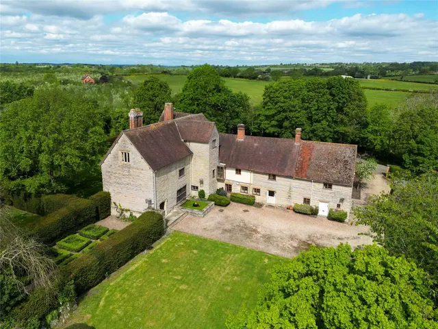 Hillborough Manor, Hillborough Lane, Bidford-On-Avon, Warwickshire, B50 4LS, photo 1
