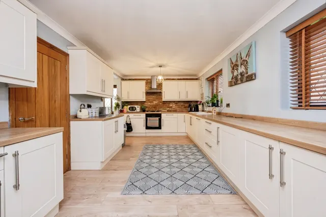 Photo 3 — Grovebury Court, Wootton, Bedford, Bedfordshire, MK43
