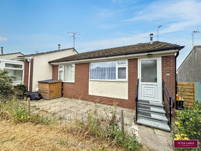 Clwyd Court, Prestatyn, Denbighshire, LL19 8DP, photo 1