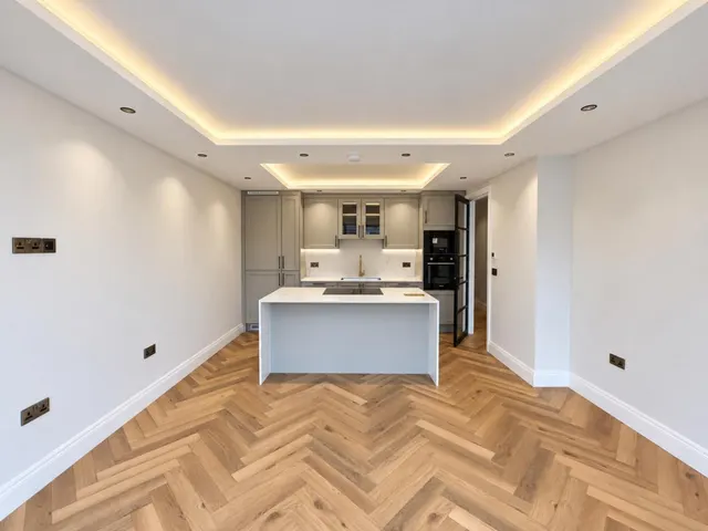 Hazelwood Avenue, Morden, SM4, photo 3