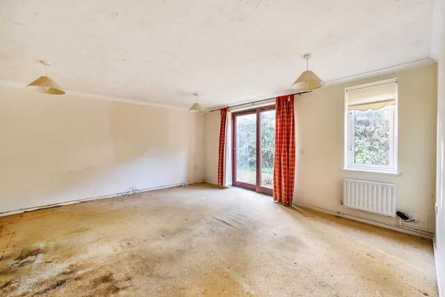 Walker Close, Woodcote, RG8, photo 3