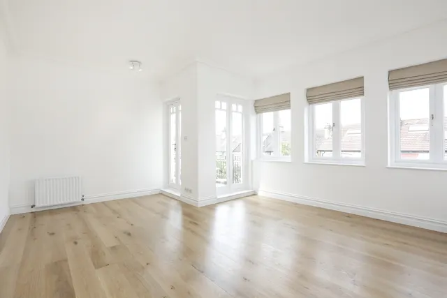 Photo 3 — Cambridge Road, Twickenham, TW1