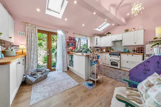 St. Georges Road, Felixstowe, IP11, photo 2
