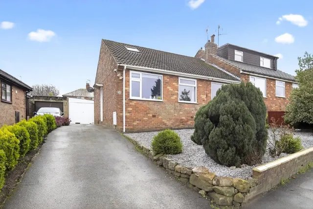 Wainfleet Road, Harrogate, HG1, photo 1