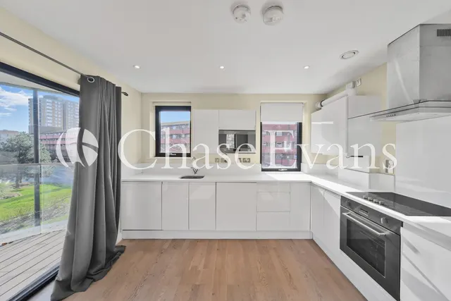 Photo 3 — Cape Apartments, 130 Rotherhithe New Road, Surrey Quays, London, SE16