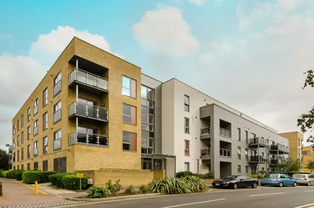 33 Fleming House, St Georges Grove, London, photo 1