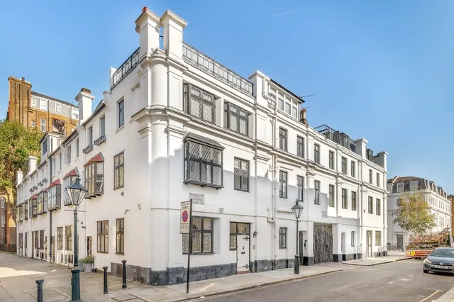 De Vere Cottages, Kensington, London, W8 5AA, photo 1