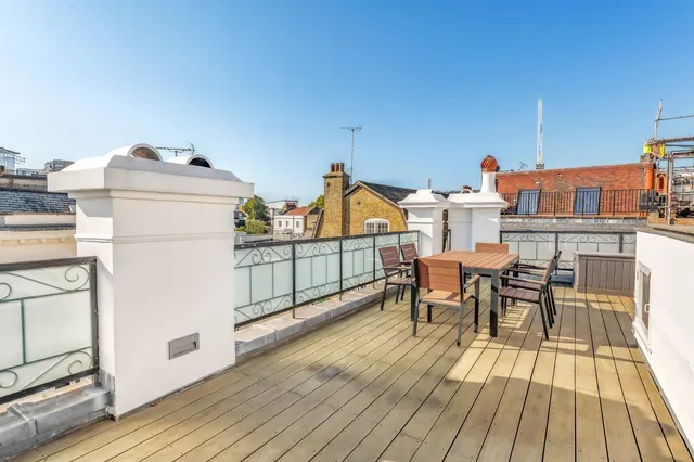 Photo 2 — De Vere Cottages, Kensington, London, W8 5AA