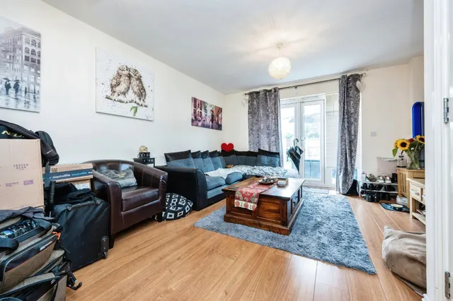 Whittingham Avenue, Wendover, HP22, photo 3