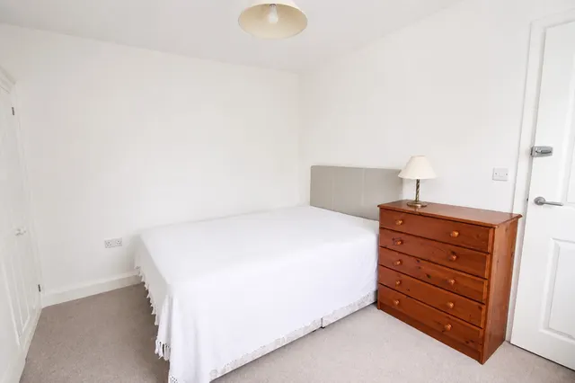 Photo 3 — Swinburne Road, Iffley