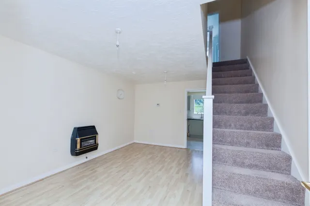 Photo 2 — Bryony Road, Hamilton, Leicester