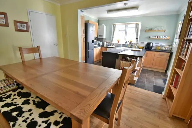 Ringwood Road, BH11, photo 2