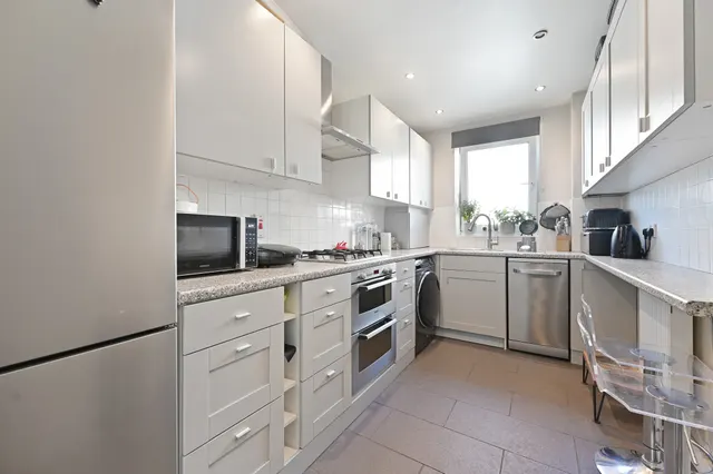 Waxlow Way, Northolt, UB5, photo 3