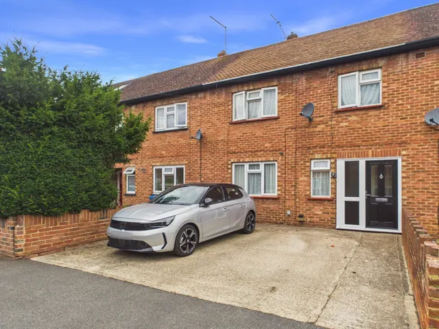 Eton Wick, Berkshire, photo 1