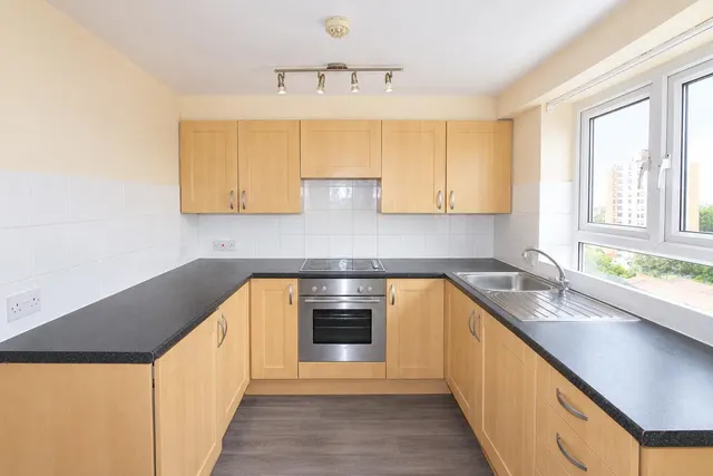 Photo 3 — Highclere Avenue, Salford, M7 4ZU