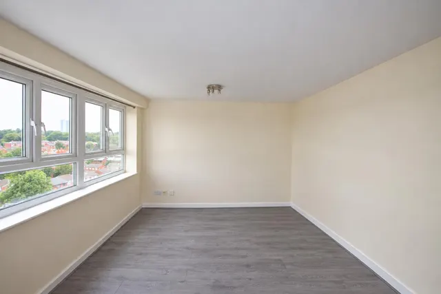Photo 2 — Highclere Avenue, Salford, M7 4ZU