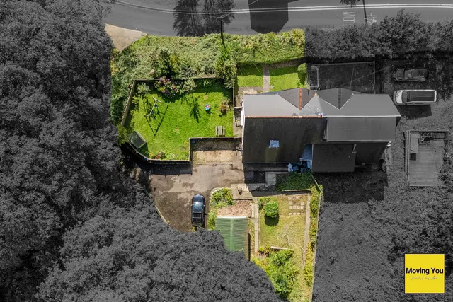 Photo 2 — Glynteg Villas, Gelligron Road, Pontardawe, Swansea