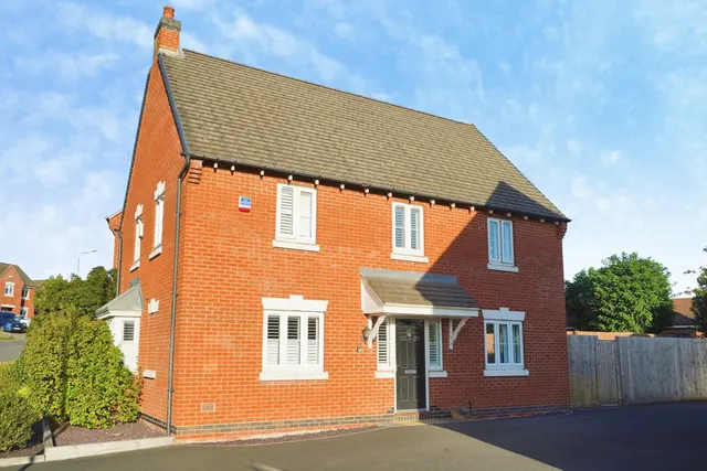 Glamorgan Way, Swadlincote, DE11, photo 1