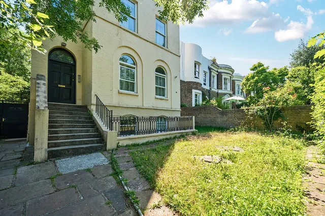 Grove Lane, SE5, photo 1