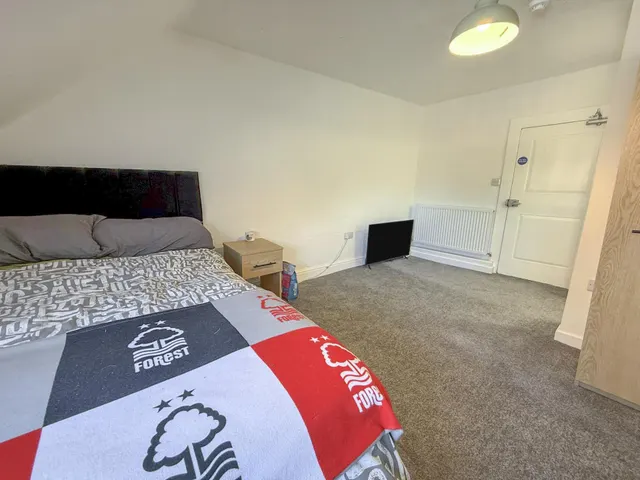 Stodman Street, Newark-on-Trent, NG24, photo 2