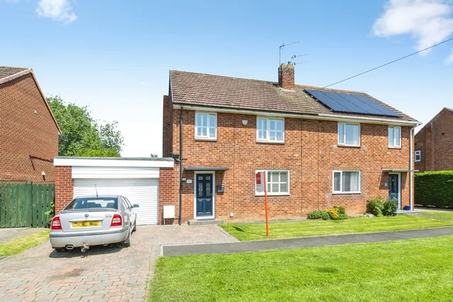 Fairfax Road, Middleton St. George, Darlington, Durham, DL2, photo 1