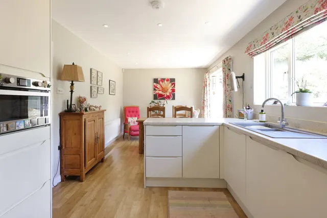 Charlton Drive, Charlton Kings, GL53, photo 3