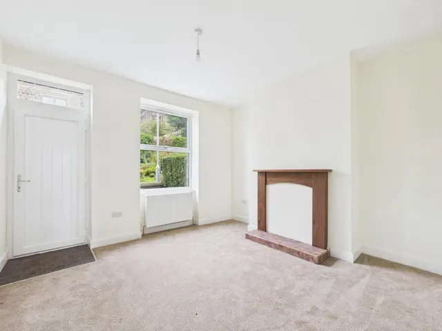 Roseberry Street, Oakworth, BD22, photo 2