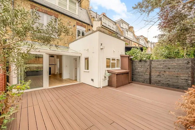 Howitt Road, Belsize Park, NW3, photo 1