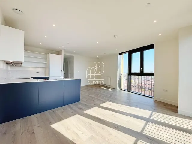Affinity View, London, E16, photo 1