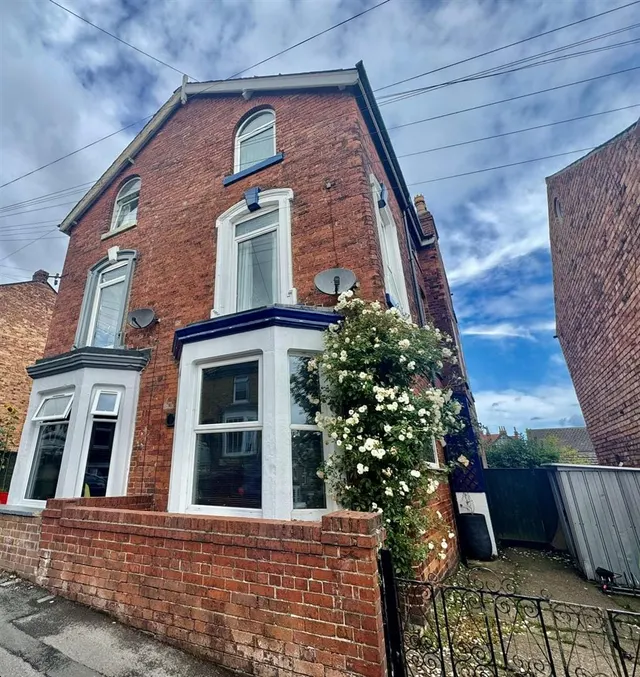 Park Street, Scarborough, YO12, photo 1