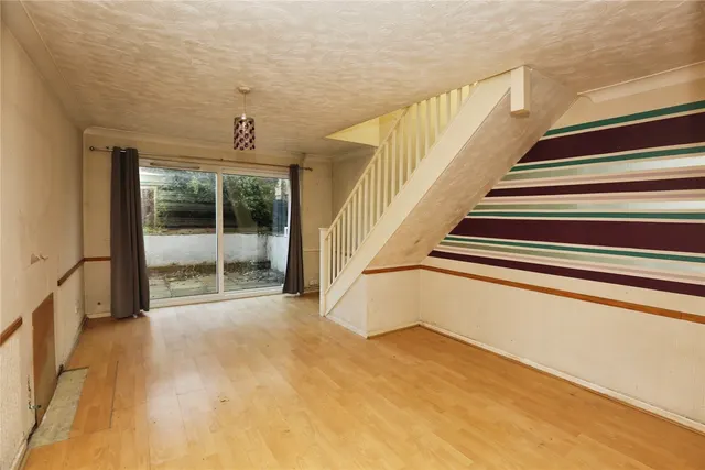 Vineyard Close, Southampton, SO19, photo 3