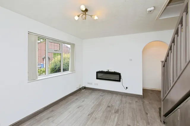 Photo 3 — Swinderby Drive, Oakwood, Derby