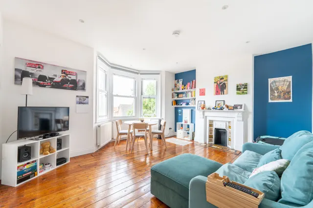 98b Mora Road, London, photo 1