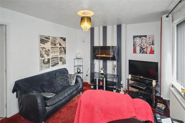 Clayton Court, Hunslet, LS10, photo 3