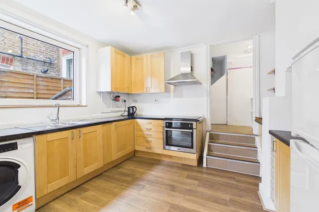 Fulham, London, SW6 2RS, photo 1