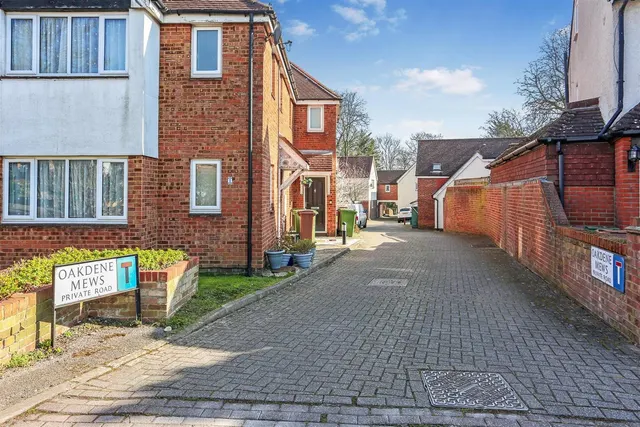 Oakdene Mews, Sutton, SM3 9LE, photo 1