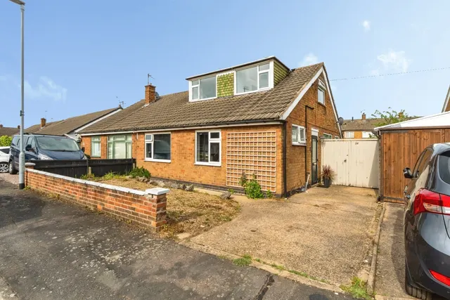 Keswick Close, Birstall, LE4, photo 2