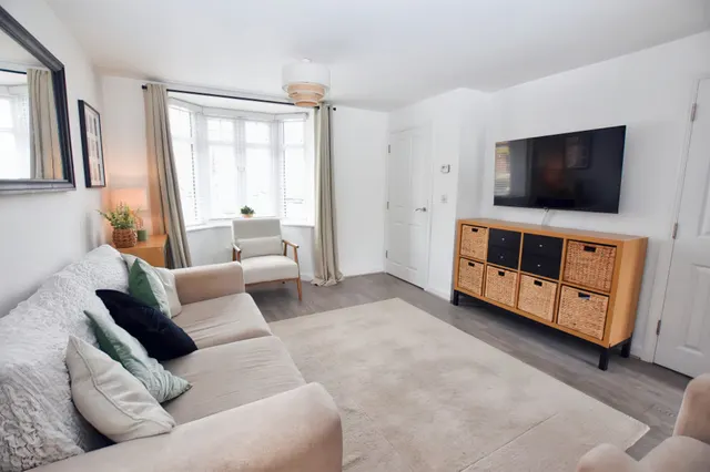 Verrill Close, Market Drayton, photo 3