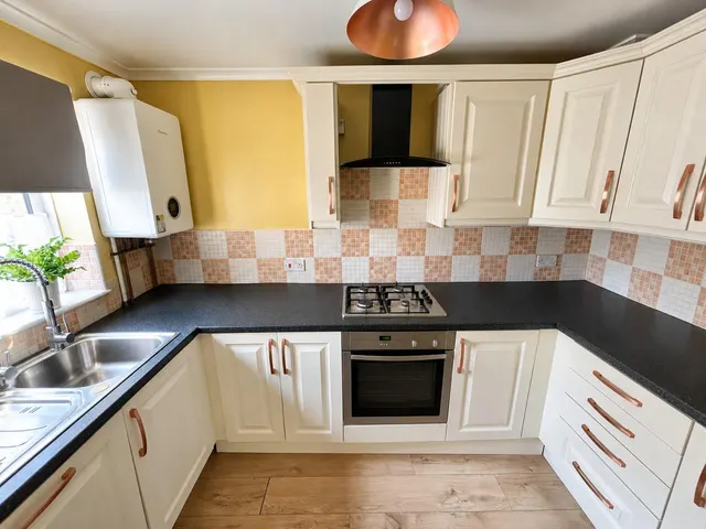 Wyke Road, Trowbridge, BA14, photo 3