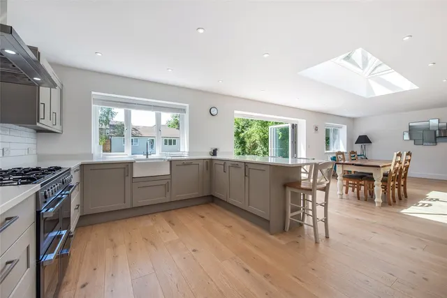 Elm Grove, Barnham, PO22, photo 3