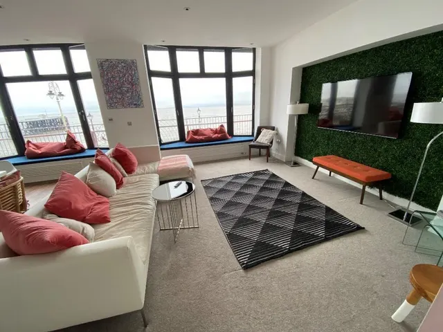 The Esplanade, Penarth, CF64, photo 3