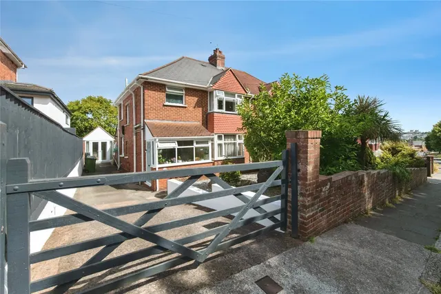 Dunsford Gardens, Exeter, EX4, photo 1