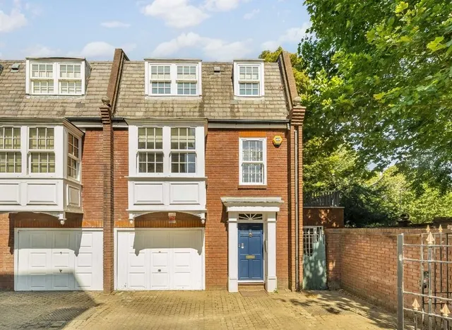 Goldcrest Mews, Ealing, W5, photo 1