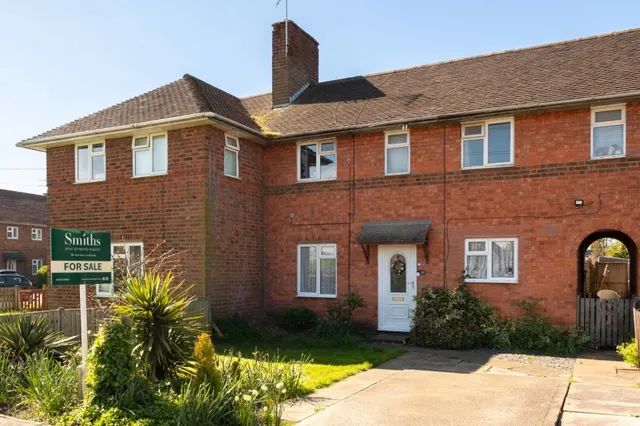 Farnham Road, Loughborough, LE11, photo 1