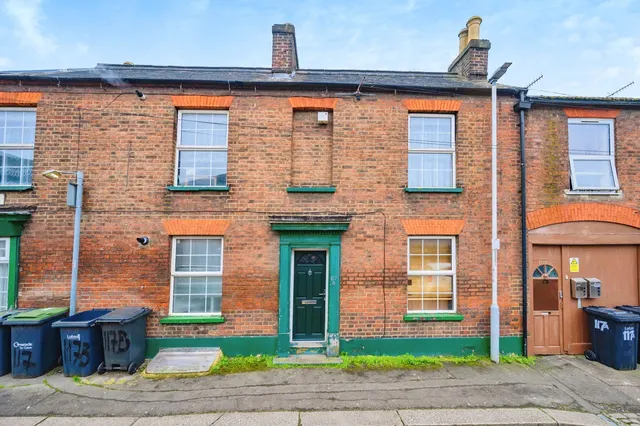 Wellington Street, Luton, Bedfordshire, LU1, photo 1