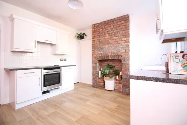 Lodge Road, Tonbridge, photo 3