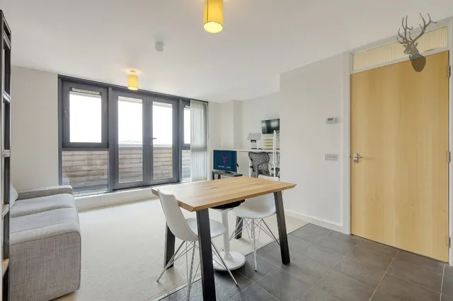Taylor Place, London, E3, photo 3