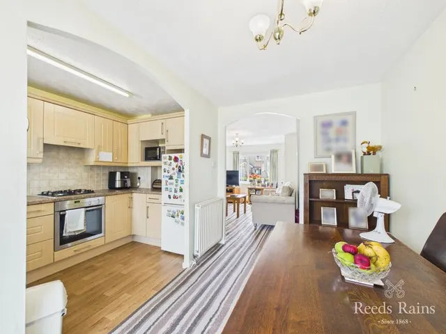 Photo 3 — Wharfedale Drive, Bridlington, East Yorkshire, YO16